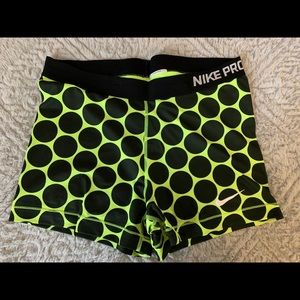 Nike Pro Shorts - GUC - XL